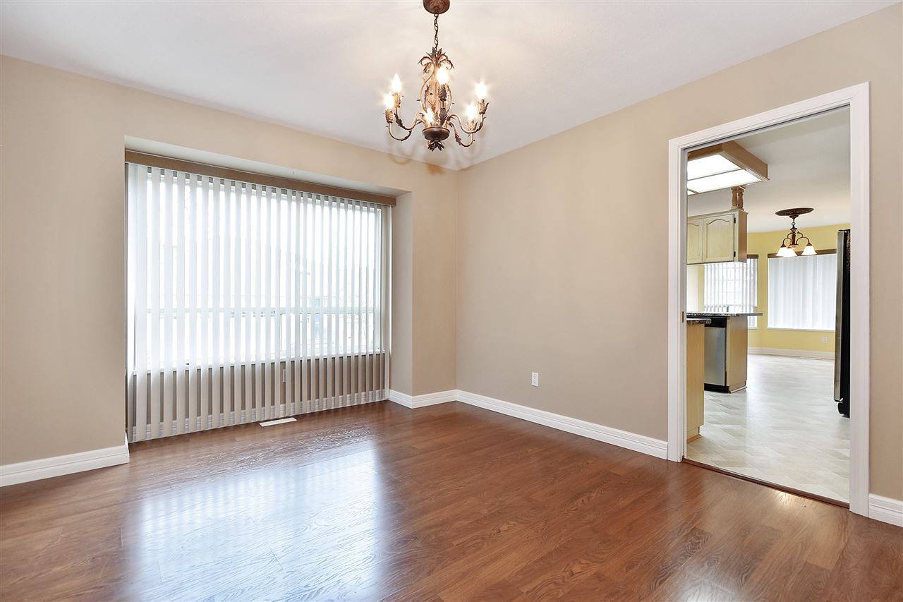 24 3293 Firhill Drive, Abbotsford, BC, V2T 5L4 R2443674 Laura