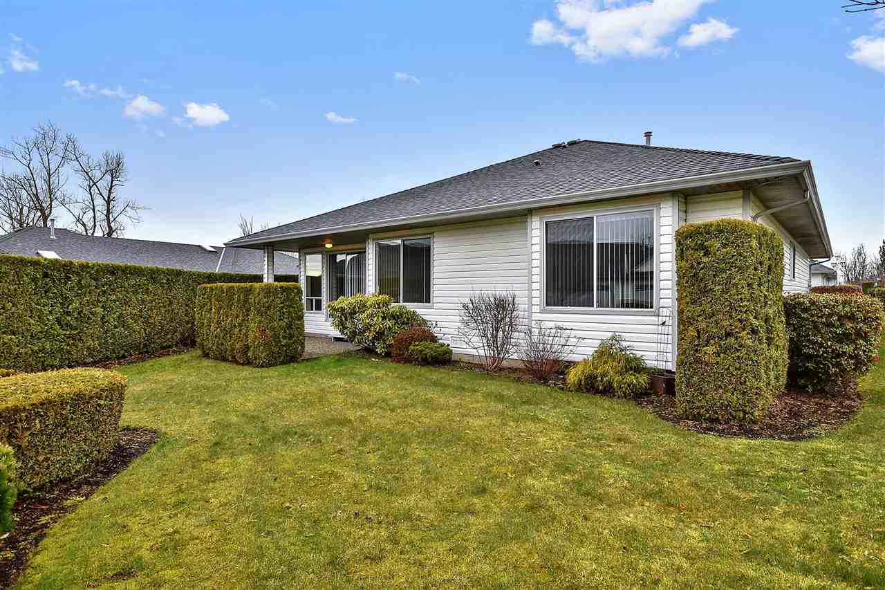 24 3293 Firhill Drive, Abbotsford, BC, V2T 5L4 R2443674 Laura
