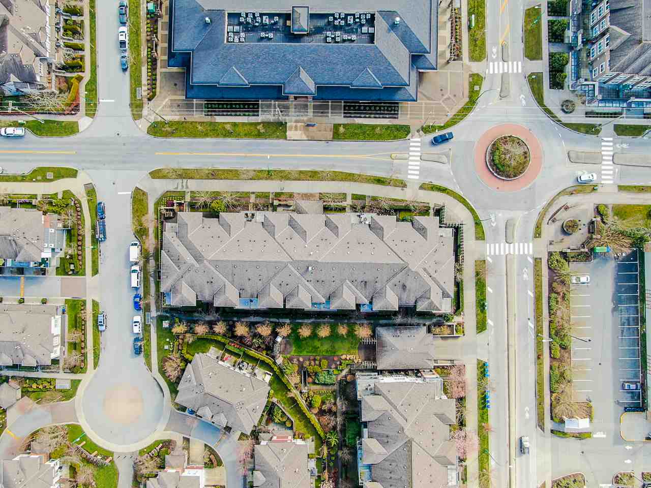 R2447914