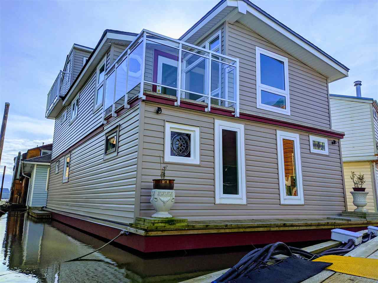 2E1 8191 River Road, Richmond, BC, V6X 1X8 R2448366 Stacey Davidson