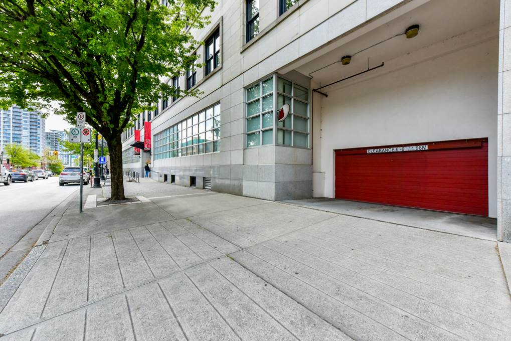 317 549 Columbia Street, New Westminster, BC, V3L 1B3 R2455245 The