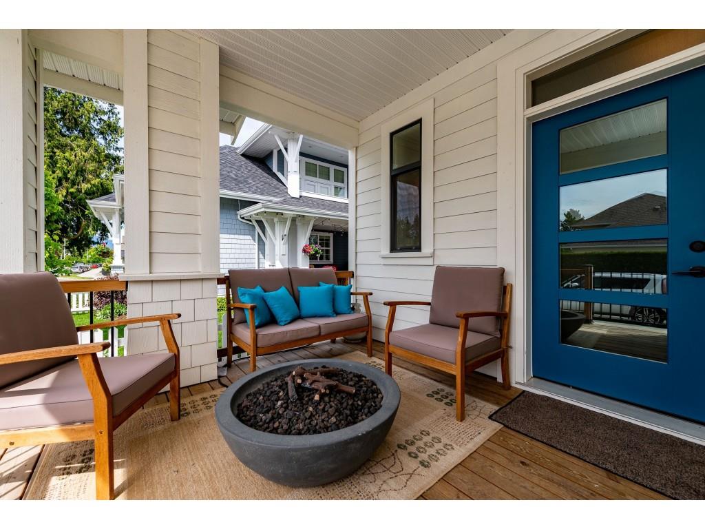 5448 Peach Road, Chilliwack, BC, V2R 0Z6 R2455398 Sabrina vandenBrink PREC Real Estate