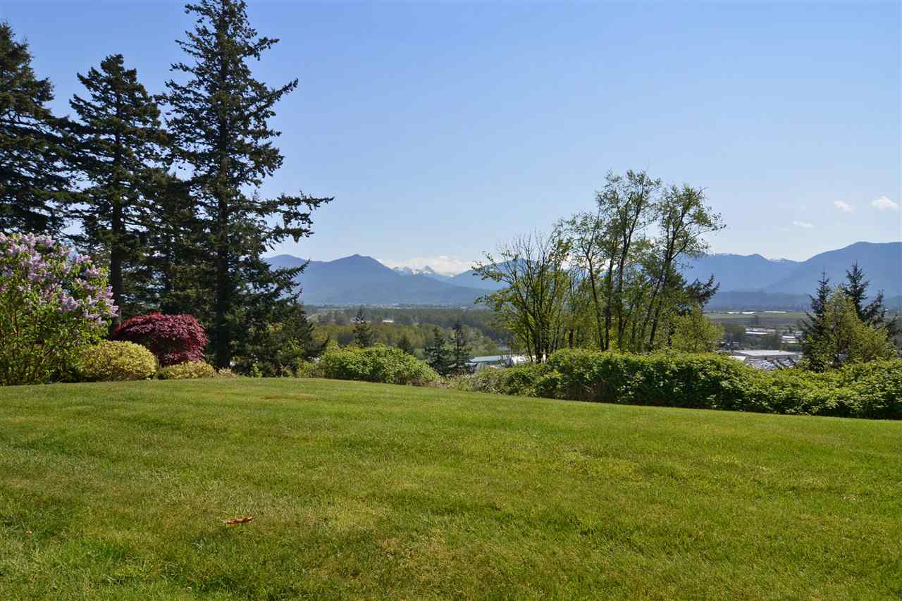 17 8590 Sunrise Drive, Chilliwack, BC, V2R 3Z4 R2457012 Laura