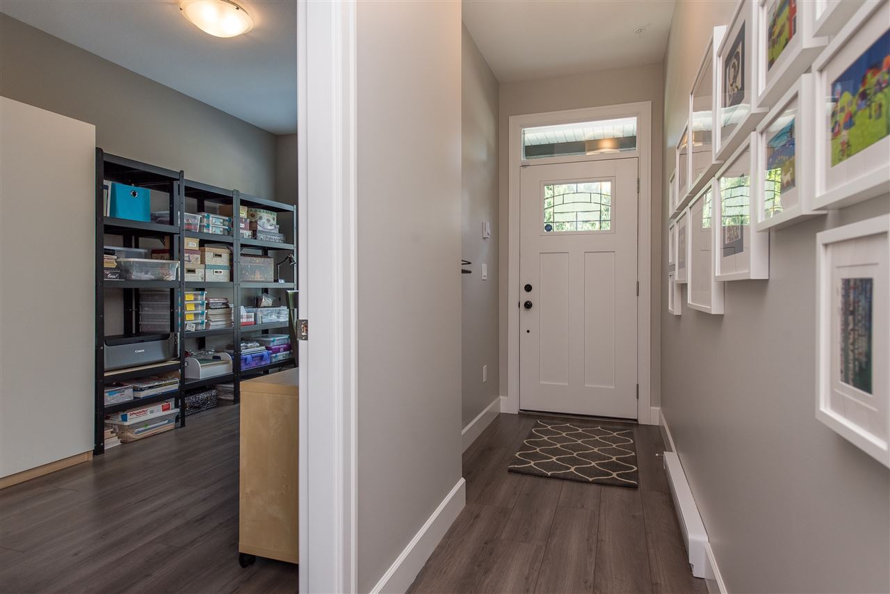 7 33460 Lynn Avenue Abbotsford Bc R2459968 Kari Formo