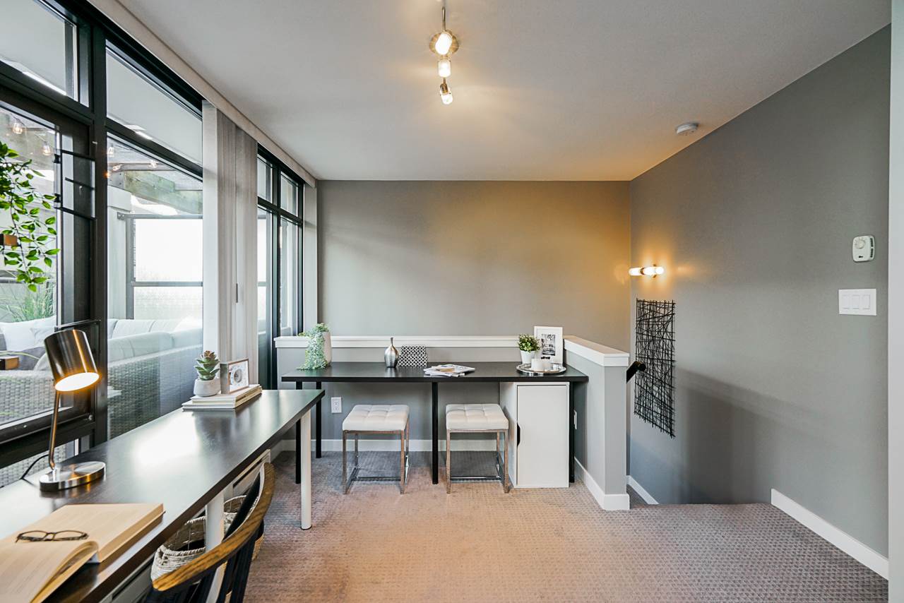 4 1 Renaissance Square, New Westminster, BC, V3M 0B6 R2463835 The New West Guys