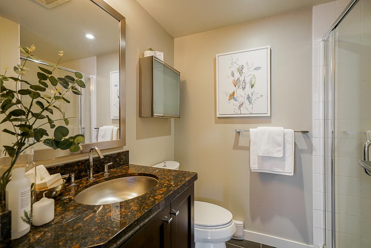 4 1 Renaissance Square, New Westminster, BC, V3M 0B6 R2463835 The New West Guys