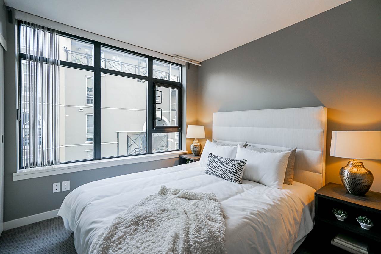 4 1 Renaissance Square, New Westminster, BC, V3M 0B6 R2463835 The New West Guys