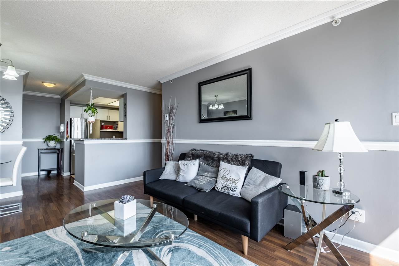 1701 10899 University Drive, Surrey, BC,