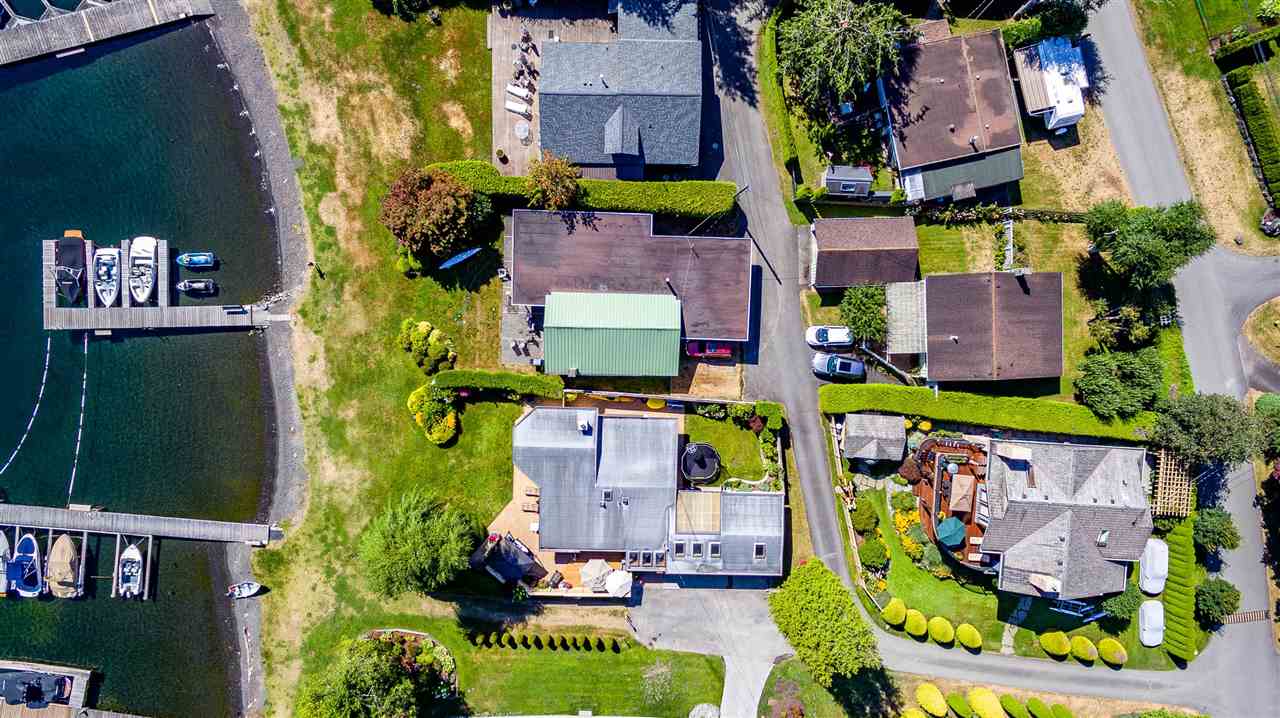 1844 Lindell Avenue, Lindell Beach, BC, V2R 4W6 R2487120 Sarah Toop