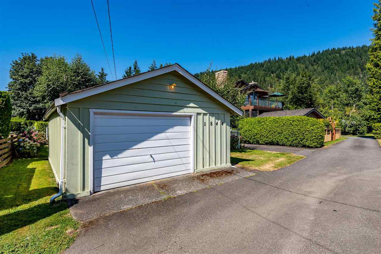 1844 Lindell Avenue, Lindell Beach, BC, V2R 4W6 R2487120 Sarah Toop