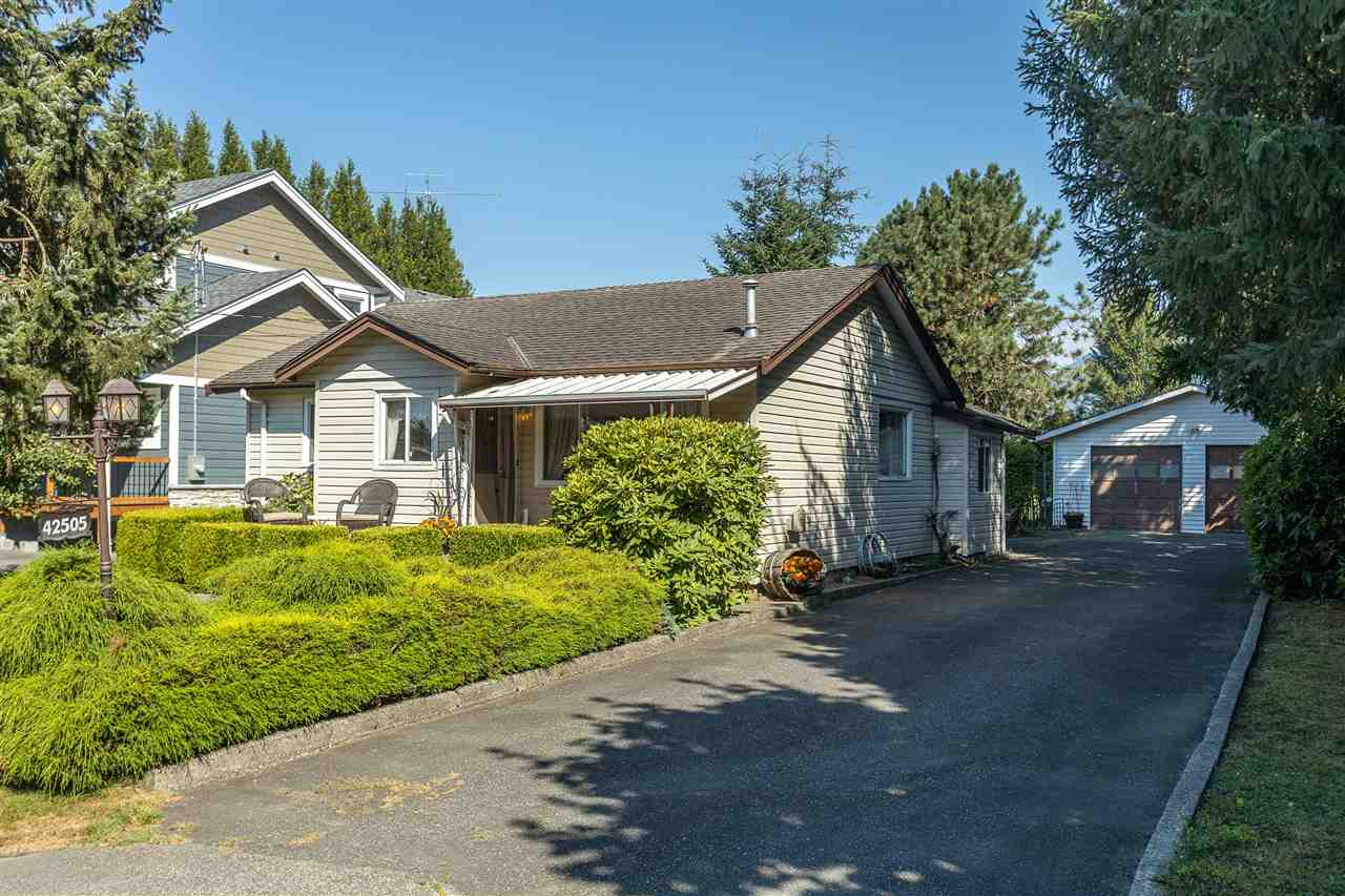 42505 Peters Road, Sardis Greendale, BC, V2R 4K3 R2487711 Sarah
