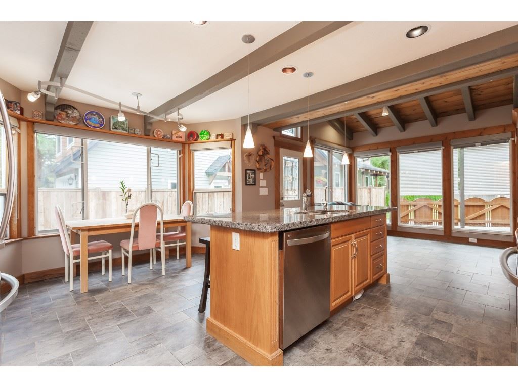 2, 23165 Old Yale Road, Langley, BC, V2Z 2V3 R2489880 Sherman Foster