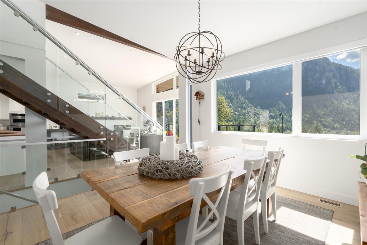 2211 Crumpit Woods Drive, Squamish, BC, V8B 0T6 R2494676 Jenna Franze Personal Real Estate
