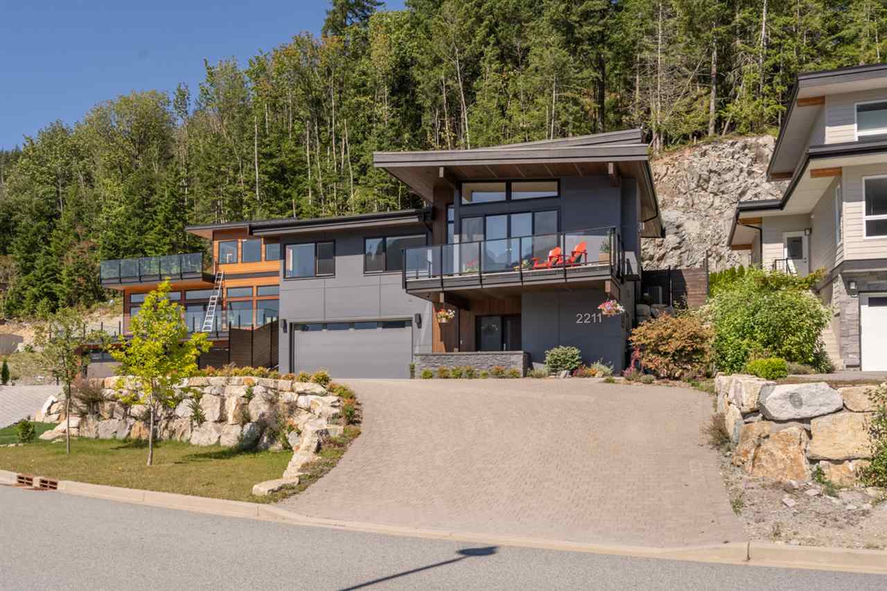2211 Crumpit Woods Drive, Squamish, BC, V8B 0T6 R2494676 Jenna Franze Personal Real Estate