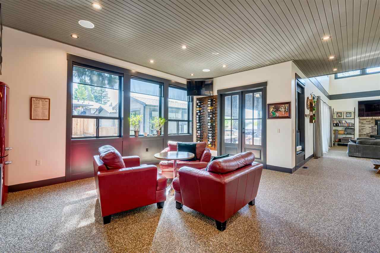 960 Grover Avenue, Coquitlam, BC, V3J 3E6 R2497495 Colin Colpitts