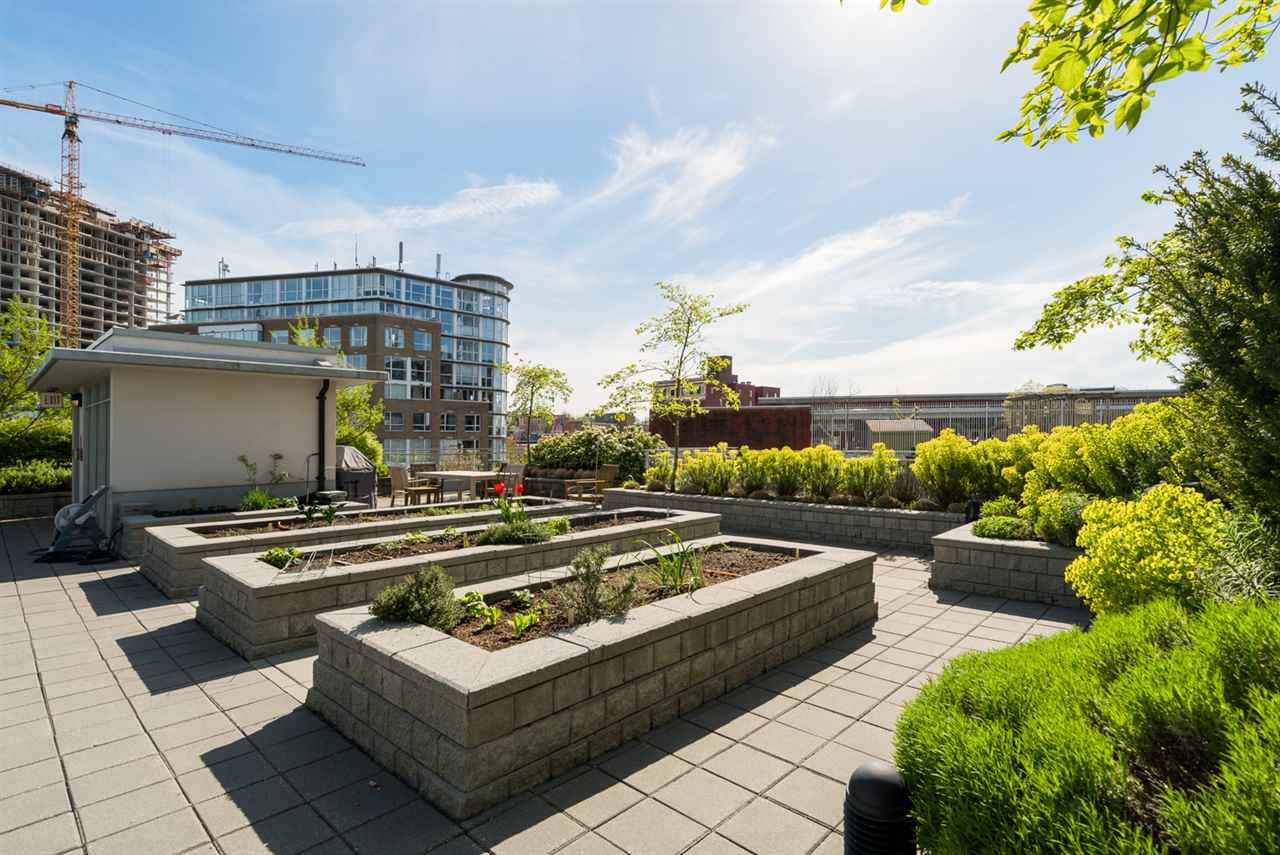 607, 2321 Scotia Street, Vancouver, BC, V5T 0A8 R2500327 Sharene