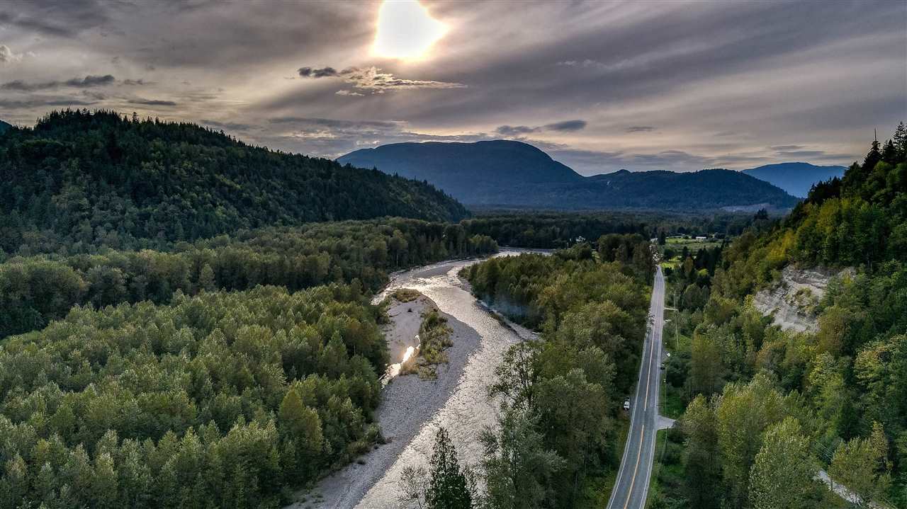 47553 Chilliwack Lake Road, Chilliwack, BC, V2R 4N4 R2501685 Sarah