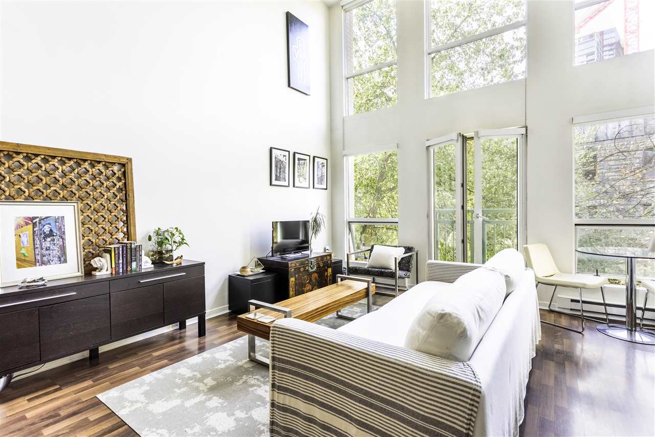 302 1 E Cordova Street, Vancouver, BC, V6A 4H3 • R2502376 • Susan Cameron 302 1 E Cordova Street, Vancouver, BC, V6A 4H3 • R2502376 • Susan Cameron