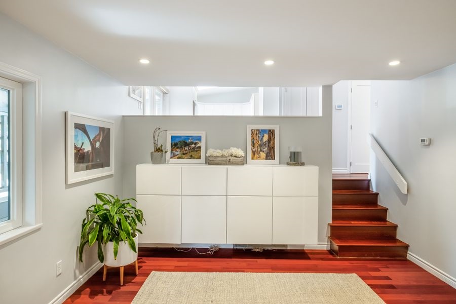 2545 Edgemont Blvd, North Vancouver, BC, V7R 2M9 R2506259 Carleigh