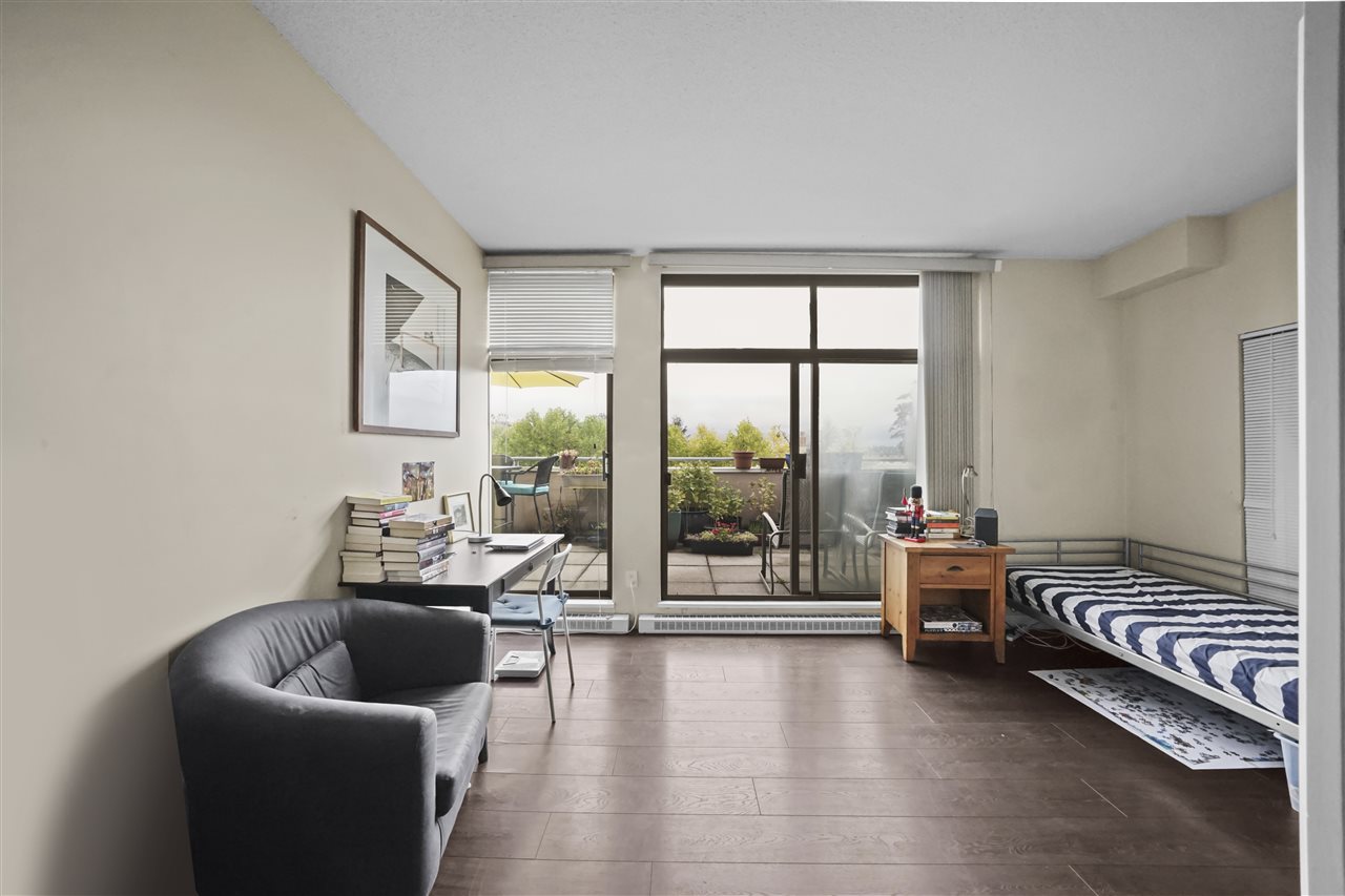 802 2528 E Broadway, Vancouver, BC, V5M 4V2 R2508176 Glenn Warren