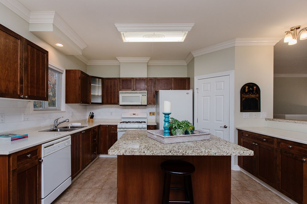 12039 McIntyre Court, Maple Ridge, BC, V2X 8M8 R2517126 Terri Smith