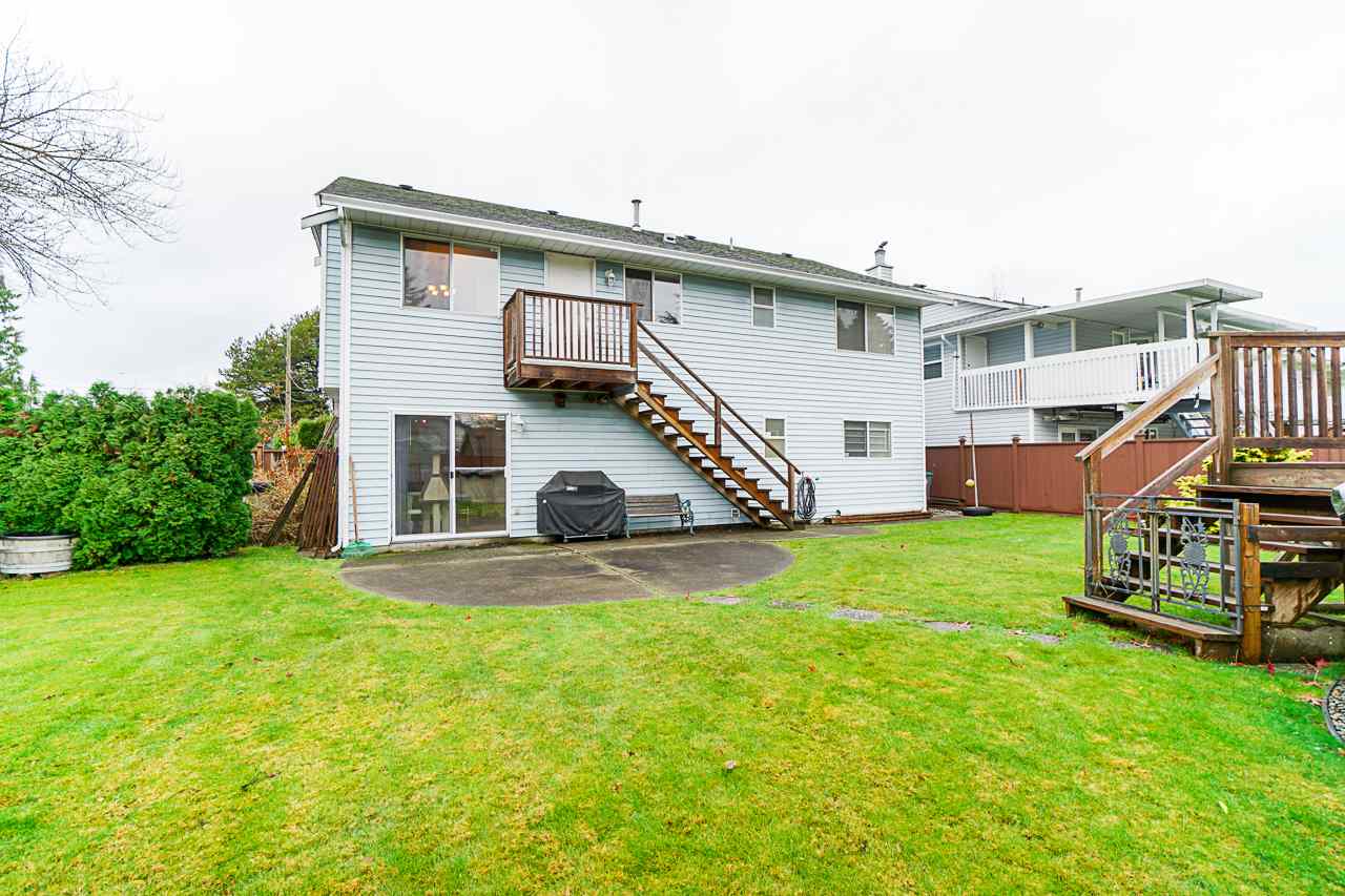 10916 142 Street, Surrey, BC, V3R 9S3 » R2520139 » Stephan Zandbergen