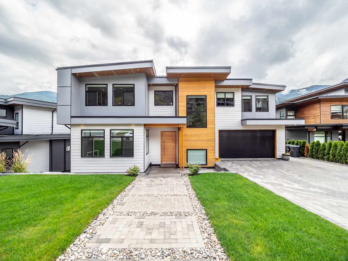 2116 Crumpit Woods Drive, Squamish, BC, V8B 0T6 R2531198 Jeevan Gill Real Estate