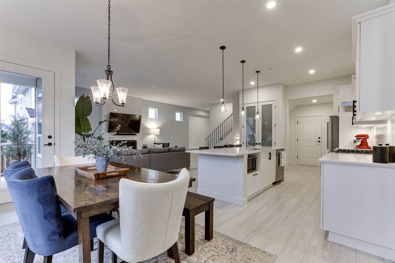 11324 McDougal Street, Maple Ridge, BC, V2X 4K6 R2536028 Colin