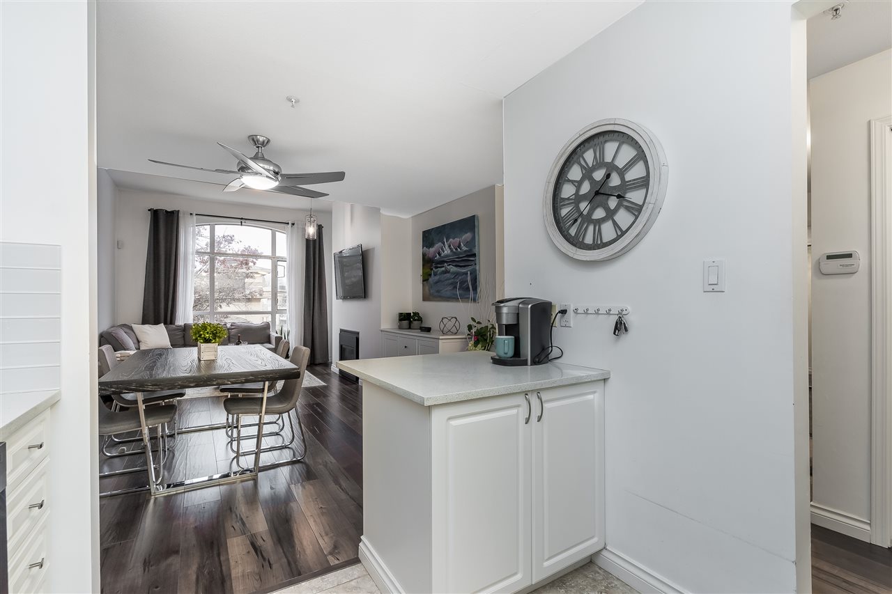 423 2551 Parkview Lane, Port Coquitlam, BC, V3C 6J8 R2540934 Chris