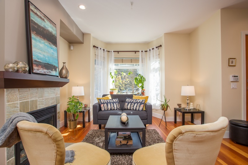 263 Salter Street, New Westminster, BC, V3M 0B5 R2551692 Matt