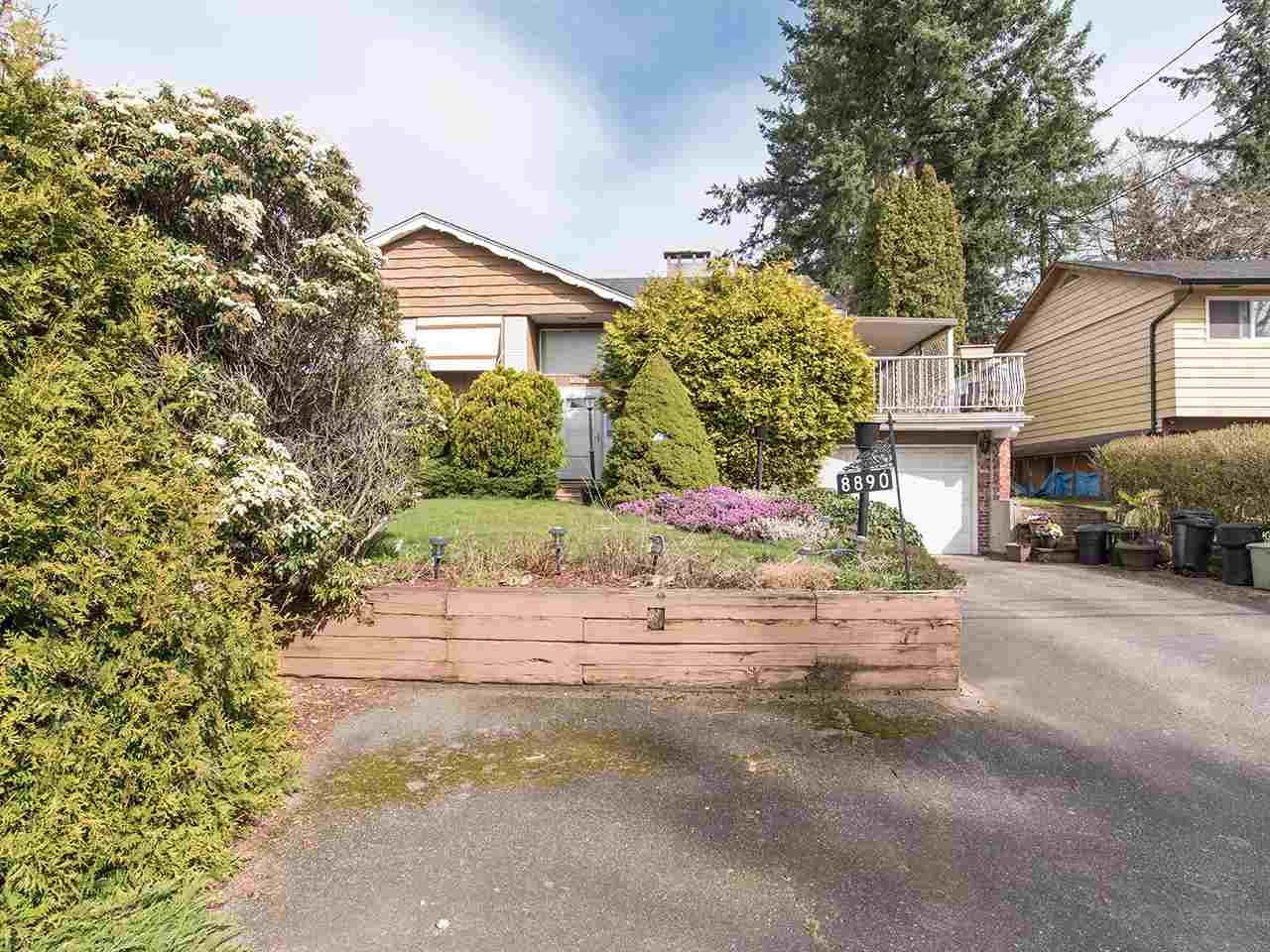 8890 112 Street, Delta, BC, V4C 4X4 R2561714 Tom Edwards Personal
