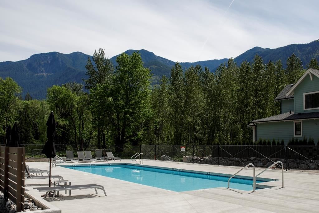 1808 Frosst Creek Crossing, Cultus Lake, BC, V2R 4X2 R2562257