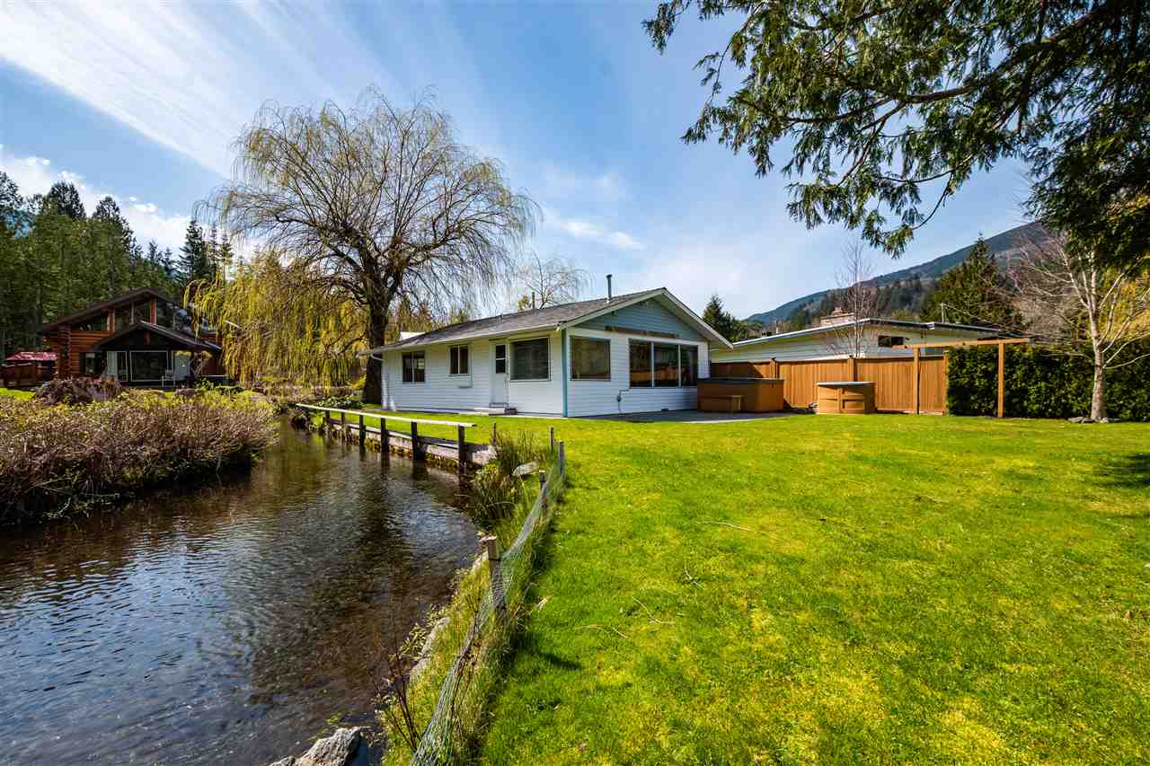 1774 Lindell Avenue, Lindell Beach, BC, V2R 4C6 R2561697 Adams Real