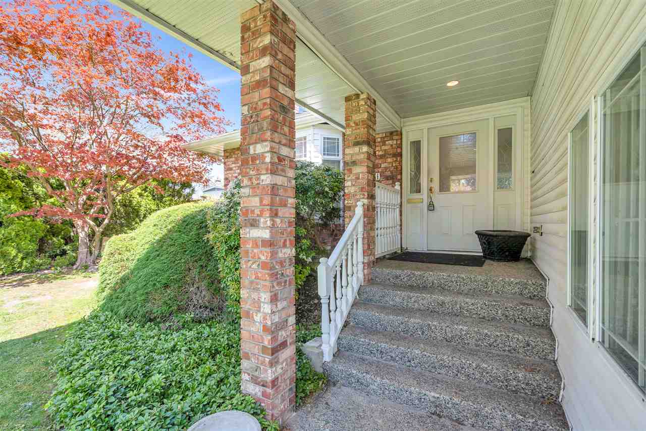 1310 Fell Avenue, Burnaby, BC, V5B 3Y8 R2569394 Glenn Warren