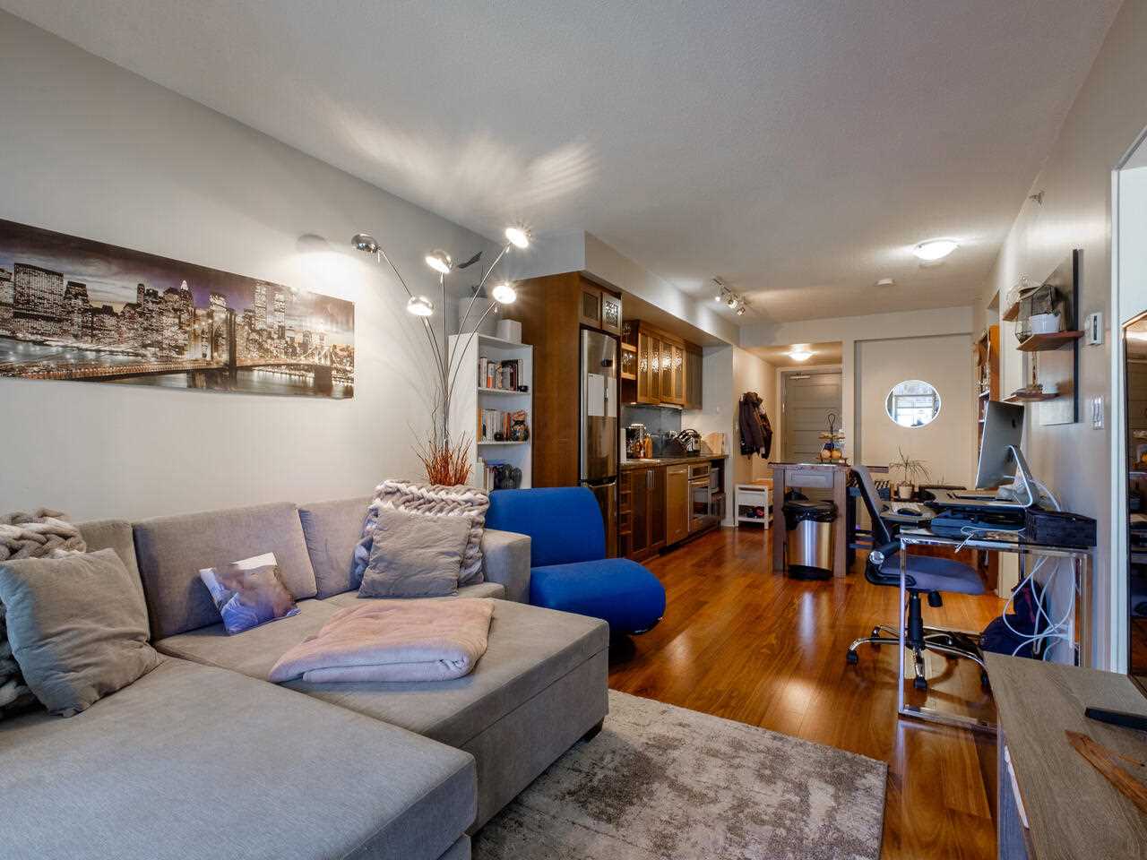 413, 2268 W Broadway, Vancouver, BC, V6K 0B2 R2572093 Shelly Smee