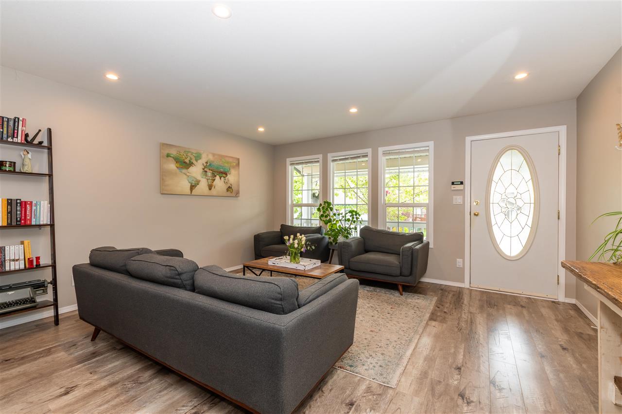 17 5415 Peach Road, Chilliwack, BC, V2R 4P7 R2573782 Sabrina vandenBrink PREC Real Estate