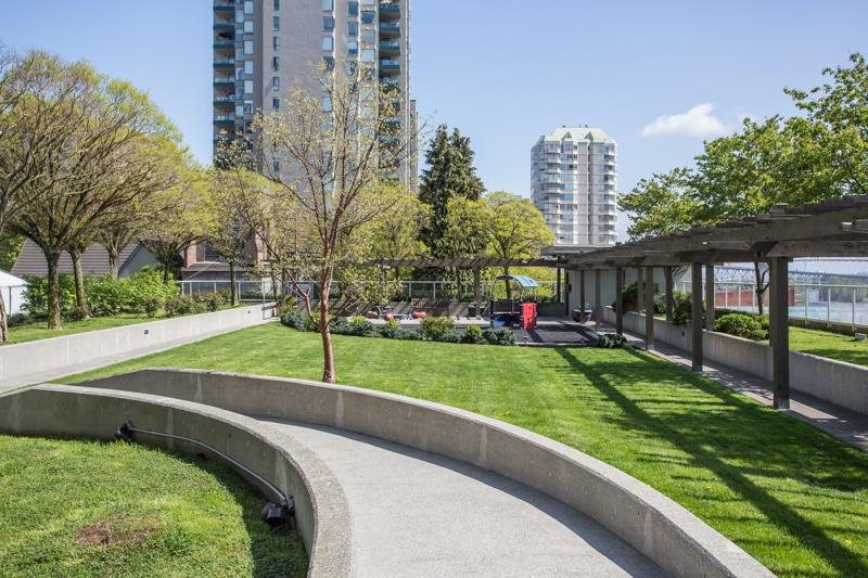 1503 39 Sixth Street, New Westminster, BC, V3L 0B3 R2579067 Matt