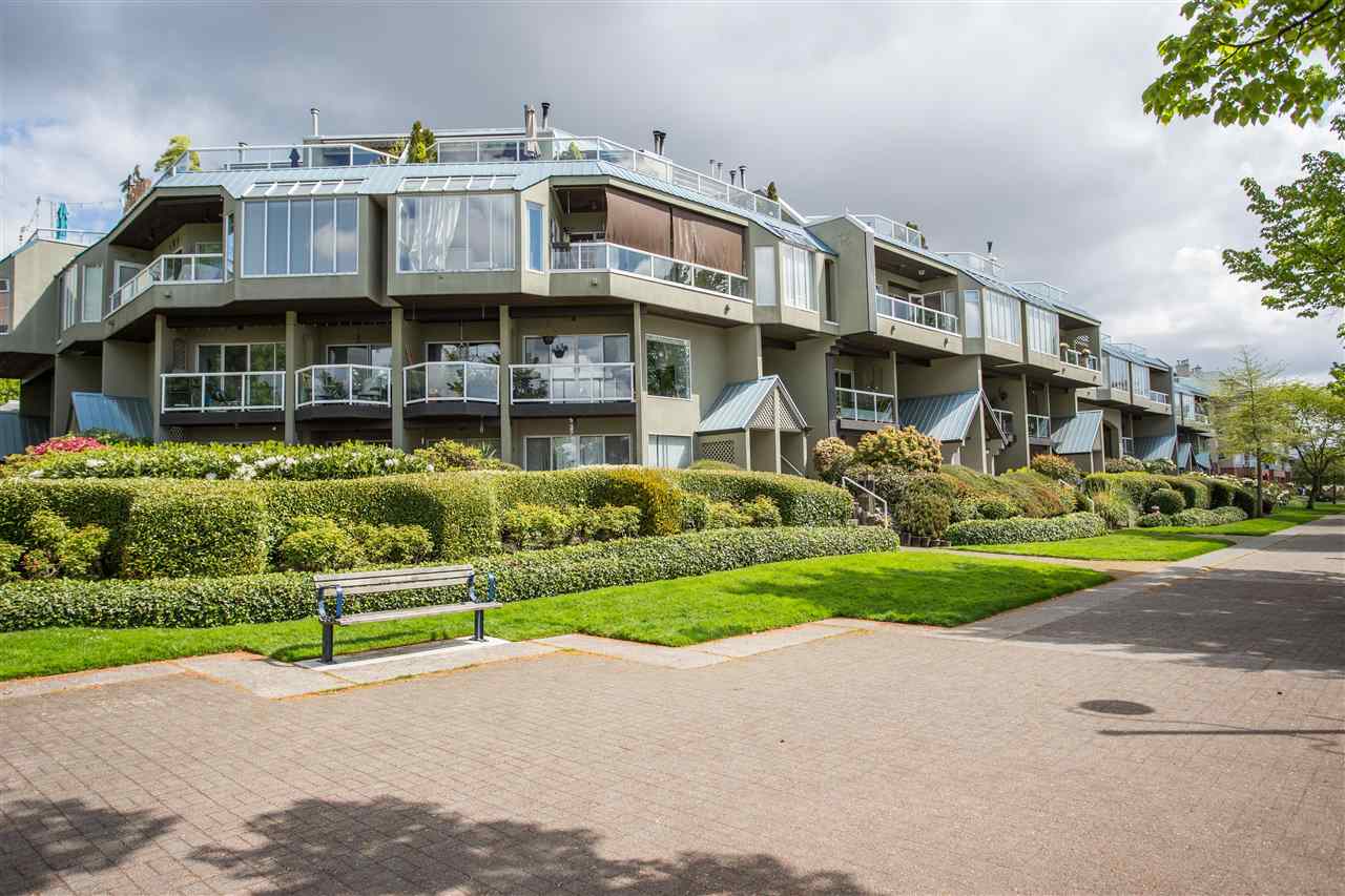 406 31 Reliance Court, New Westminster, BC, V3M 6C6 R2579120 Matt Brabbins Thoughtful