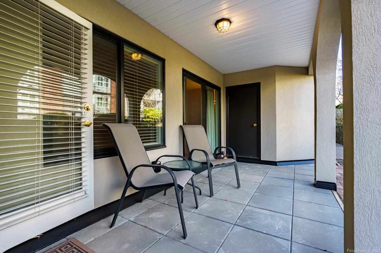 102 1280 Fir Street, White Rock, BC, V4B 4B1 R2581901 Homes With