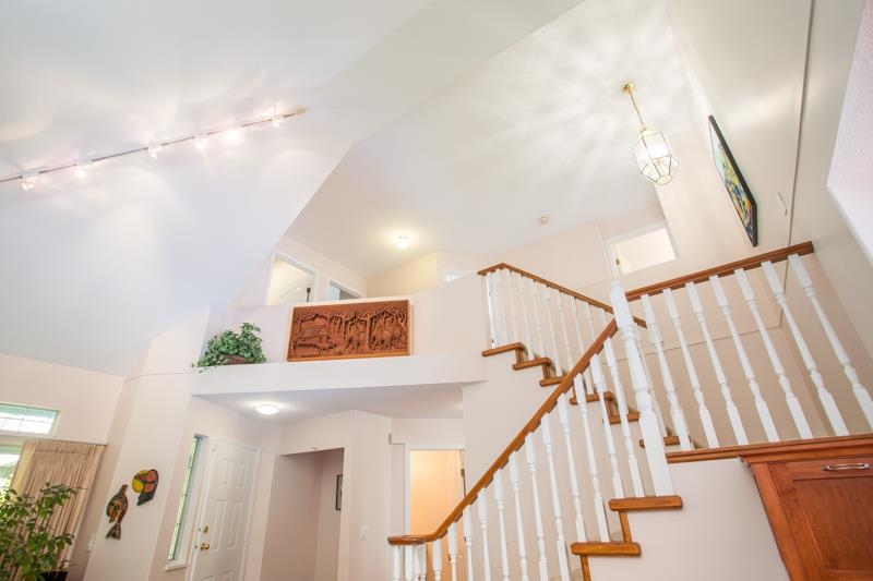 1486 Lansdowne Drive, Coquitlam, BC, V3E 2S8 R2595796 The New West Guys