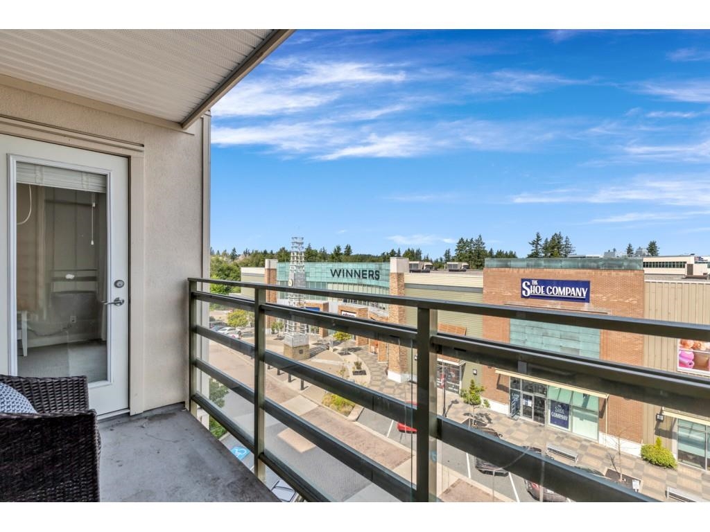 306 15745 Croydon Drive, Surrey, BC, V3S 2L5 R2596134 Alan