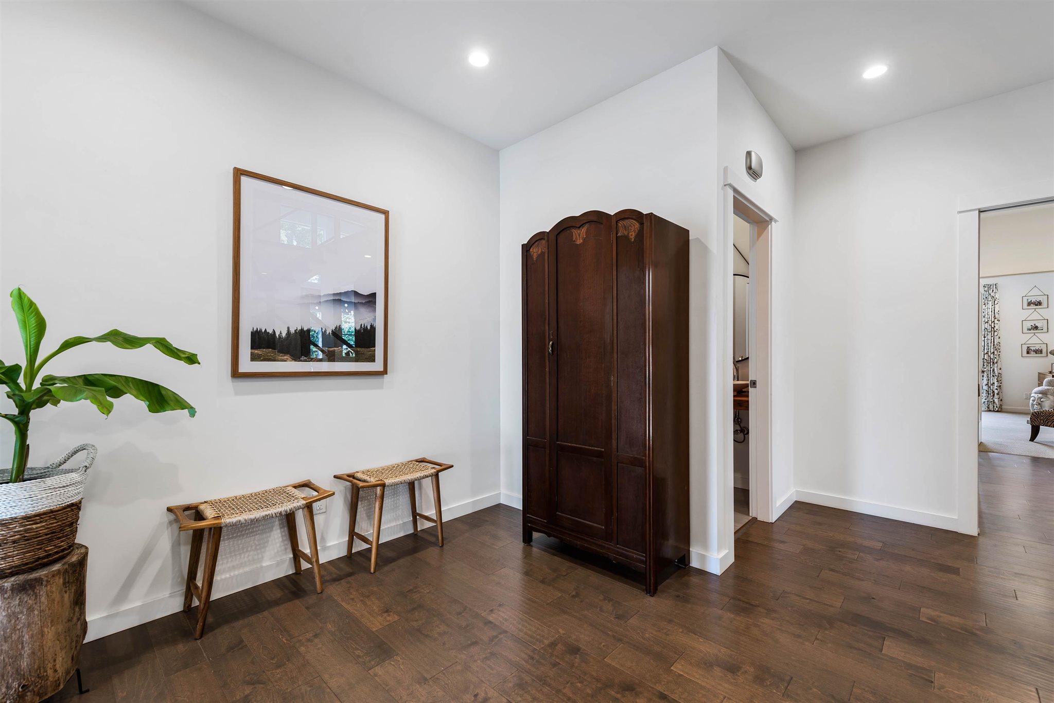 41779 Majuba Hill Road, Yarrow, BC, V2R 5G8 R2598130 Adams Real Estate