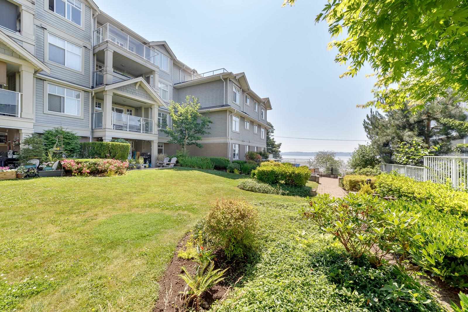 110 15621 Marine Drive, White Rock, BC, V4B 1E1 R2598373 Compass
