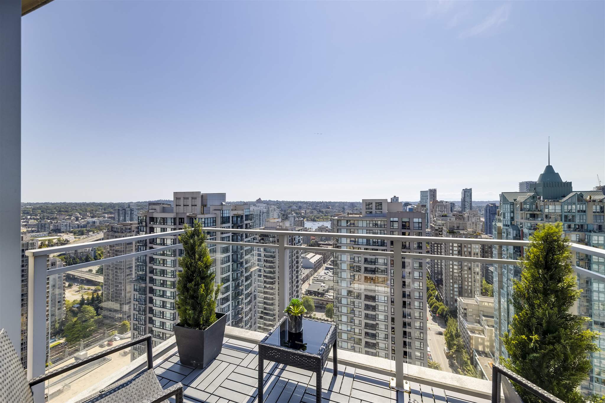 PH3401 888 Homer Street, Vancouver, BC, V6B 0H7 R2599687 Ian Eggleton PH3401 888 Homer Street, Vancouver, BC, V6B 0H7 R2599687 Ian Eggleton