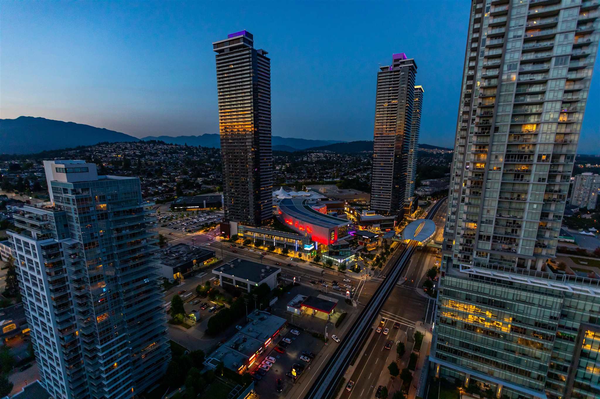 3304 2008 Rosser Avenue, Burnaby, BC, V5C 0H8 R2600479 Zare