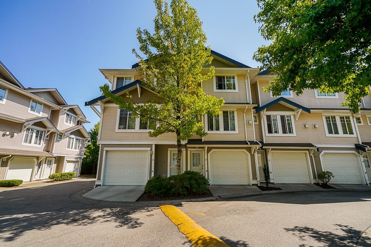 36 6533 121 Street, Surrey, BC, V3W 1M5 R2601315 Teresa M. Real