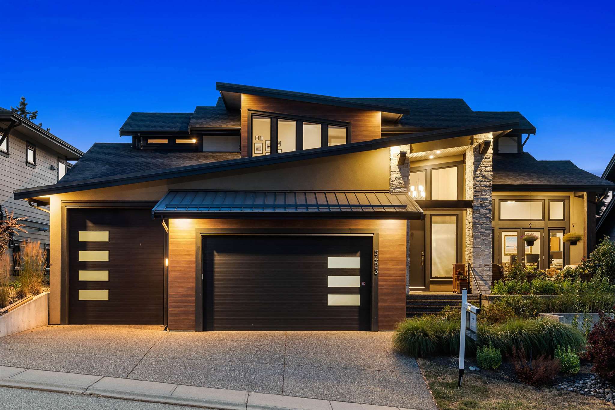 5423 Crimson Ridge, Chilliwack, BC, V2R 0J5 R2602831 Adams Real Estate