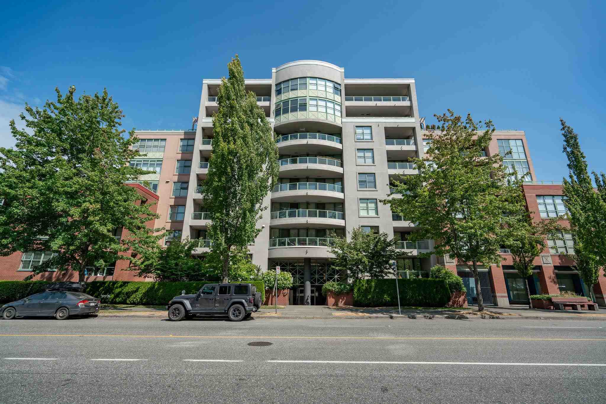 411 503 W 16th Avenue, Vancouver, BC, V5Z 4N3 R2605702 WestCoast