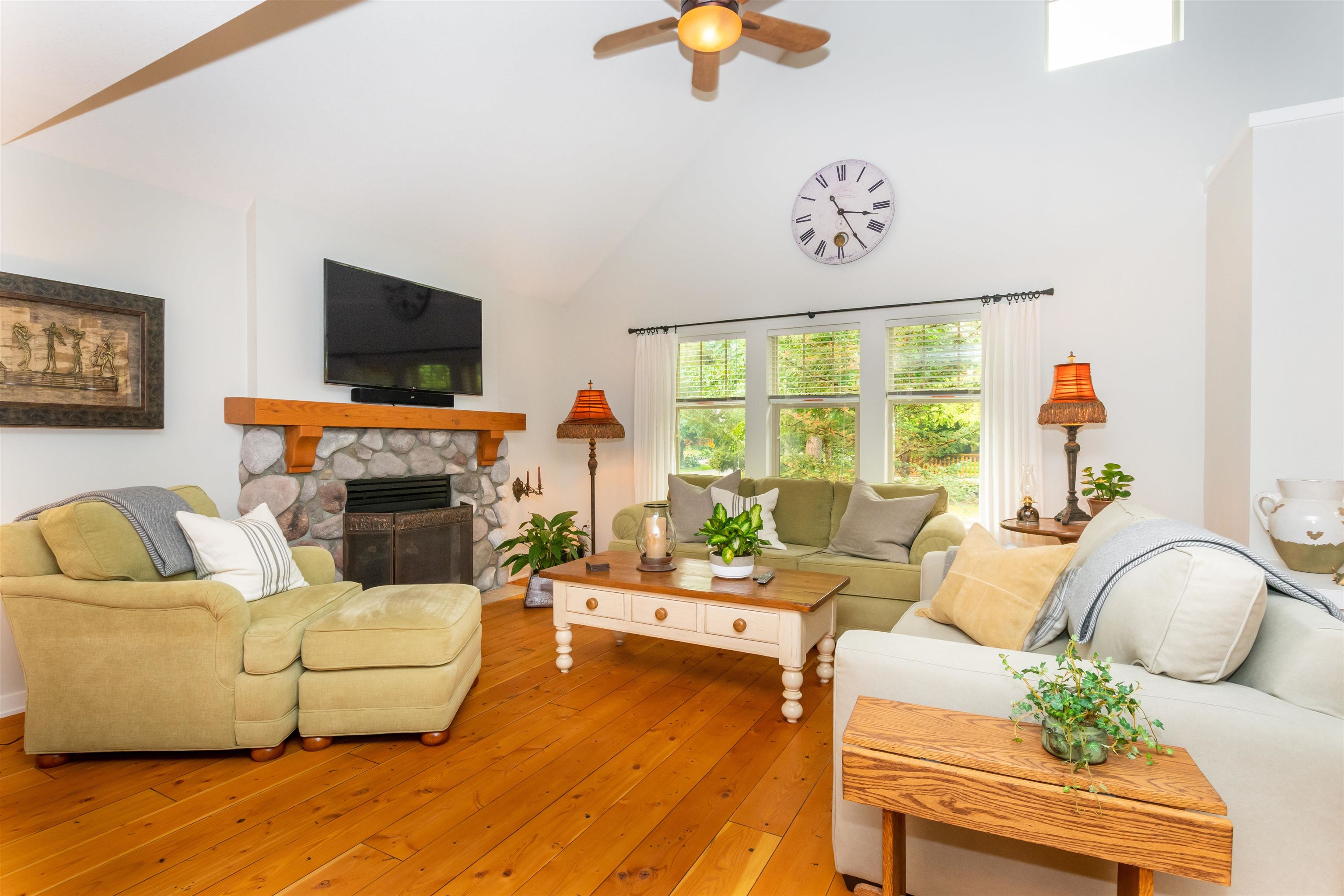 43548 Red Hawk Pass, Cultus Lake, BC, V2R 0E1 R2609168 Cultus Lake Real Estate Team