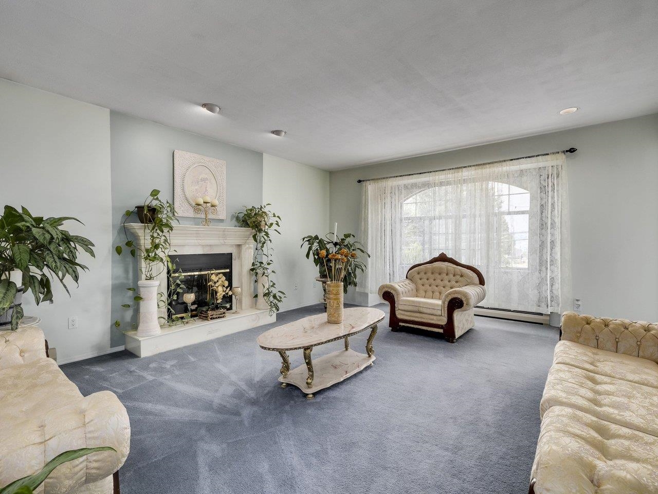 12206 99 Avenue, Surrey, BC, V3V 2N3 R2611659 Team Nikic